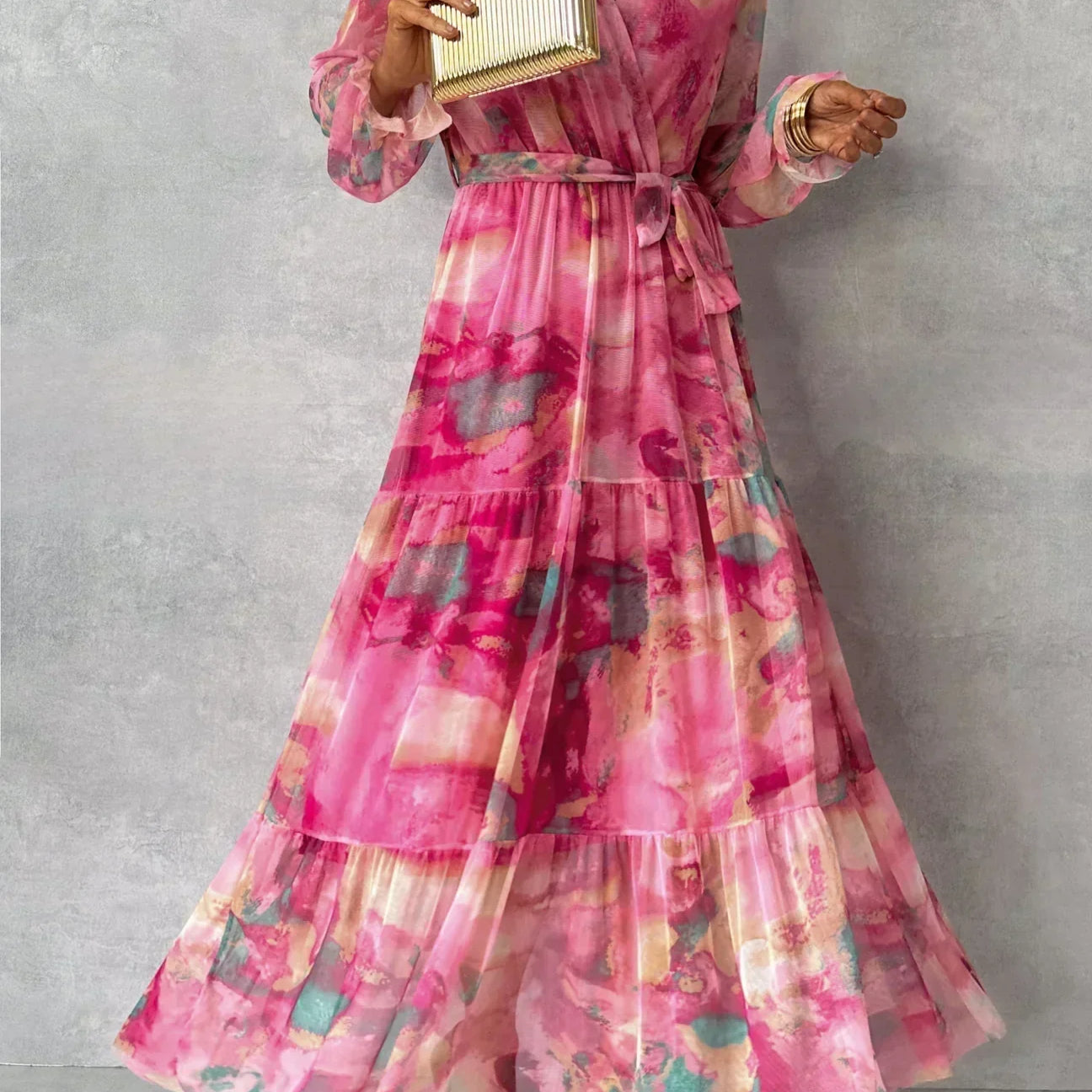 Luísa - Pinkes Wickelkleid mit Blütenmuster