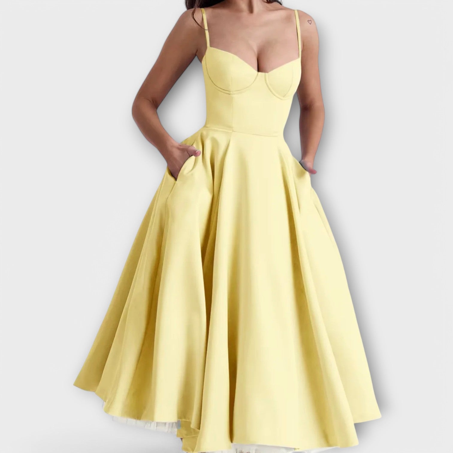 Mélie – Lichte zomerjurk met korsetdetail