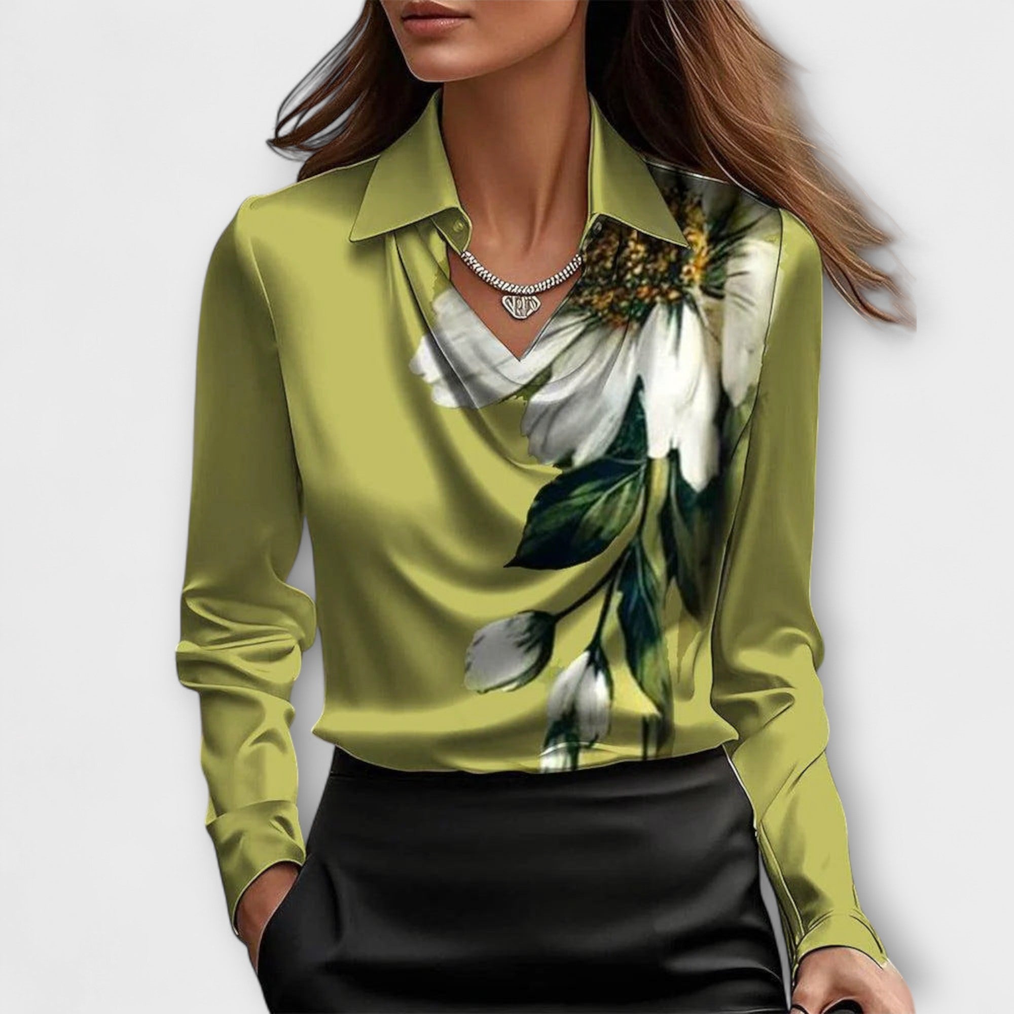 Meli - Glanzende blouse met geplooide kraag