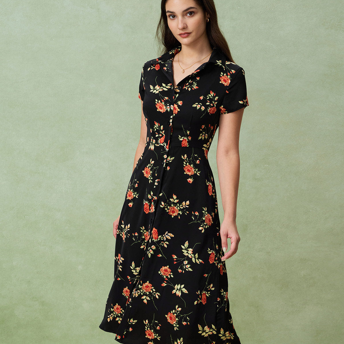 Glória - Schwarzes Midikleid mit Blütenmuster