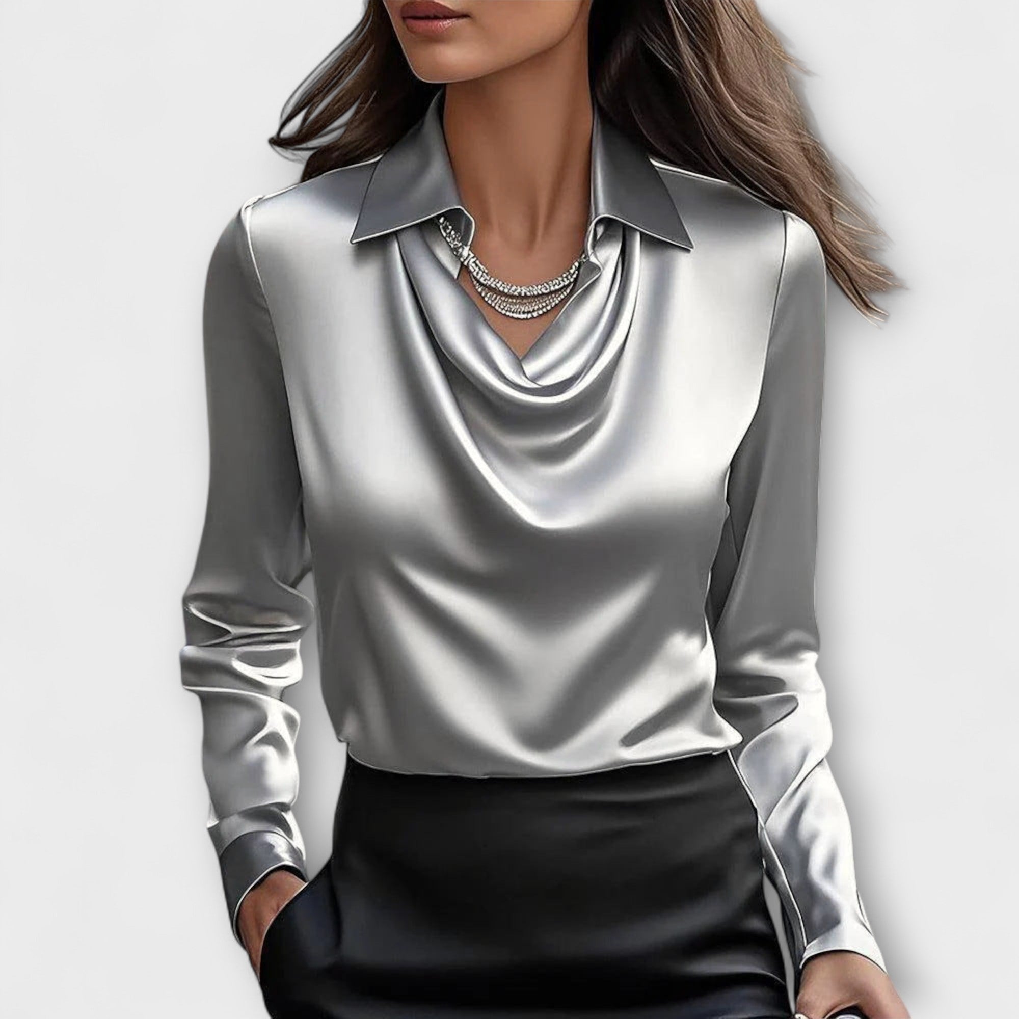 Meli - Glanzende blouse met geplooide kraag