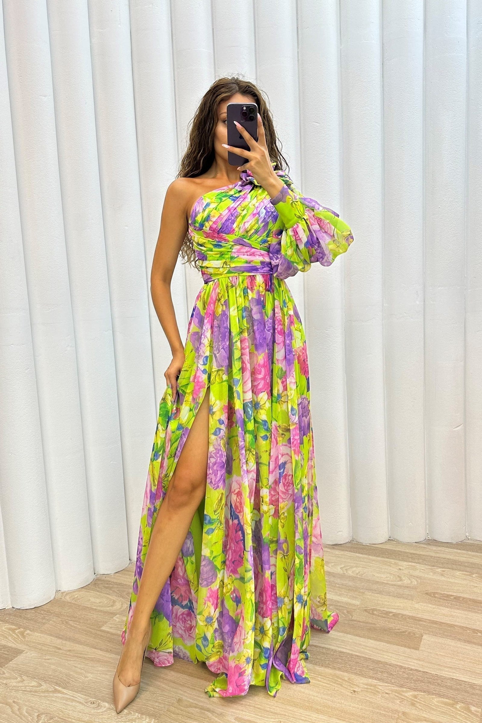 Whitney - Elegante en vloeiende jurk