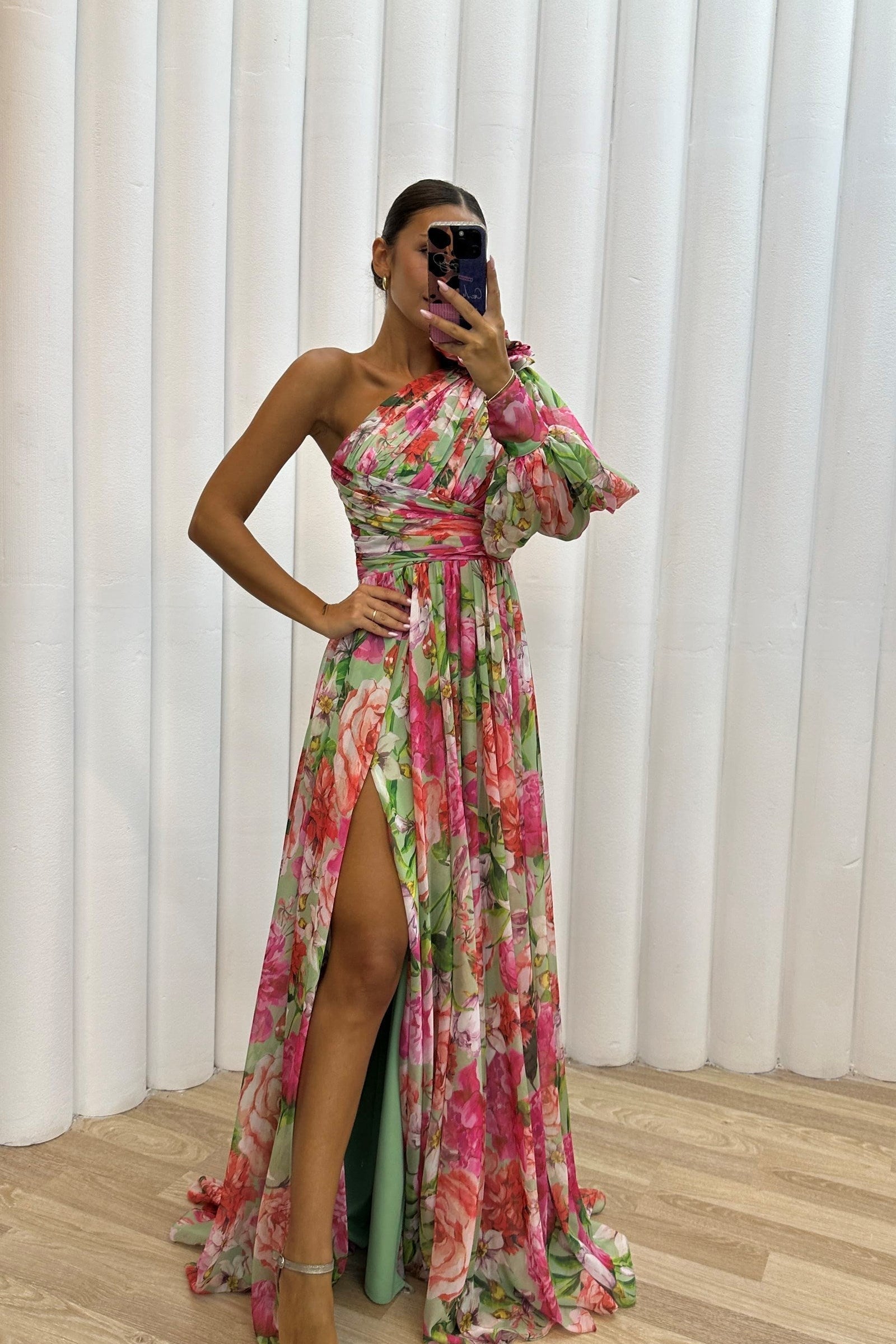 Whitney - Elegante en vloeiende jurk