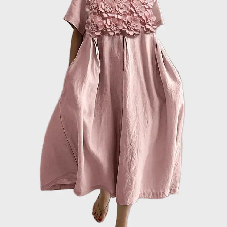 Beigefarbenes Leinenkleid mit Rüschen