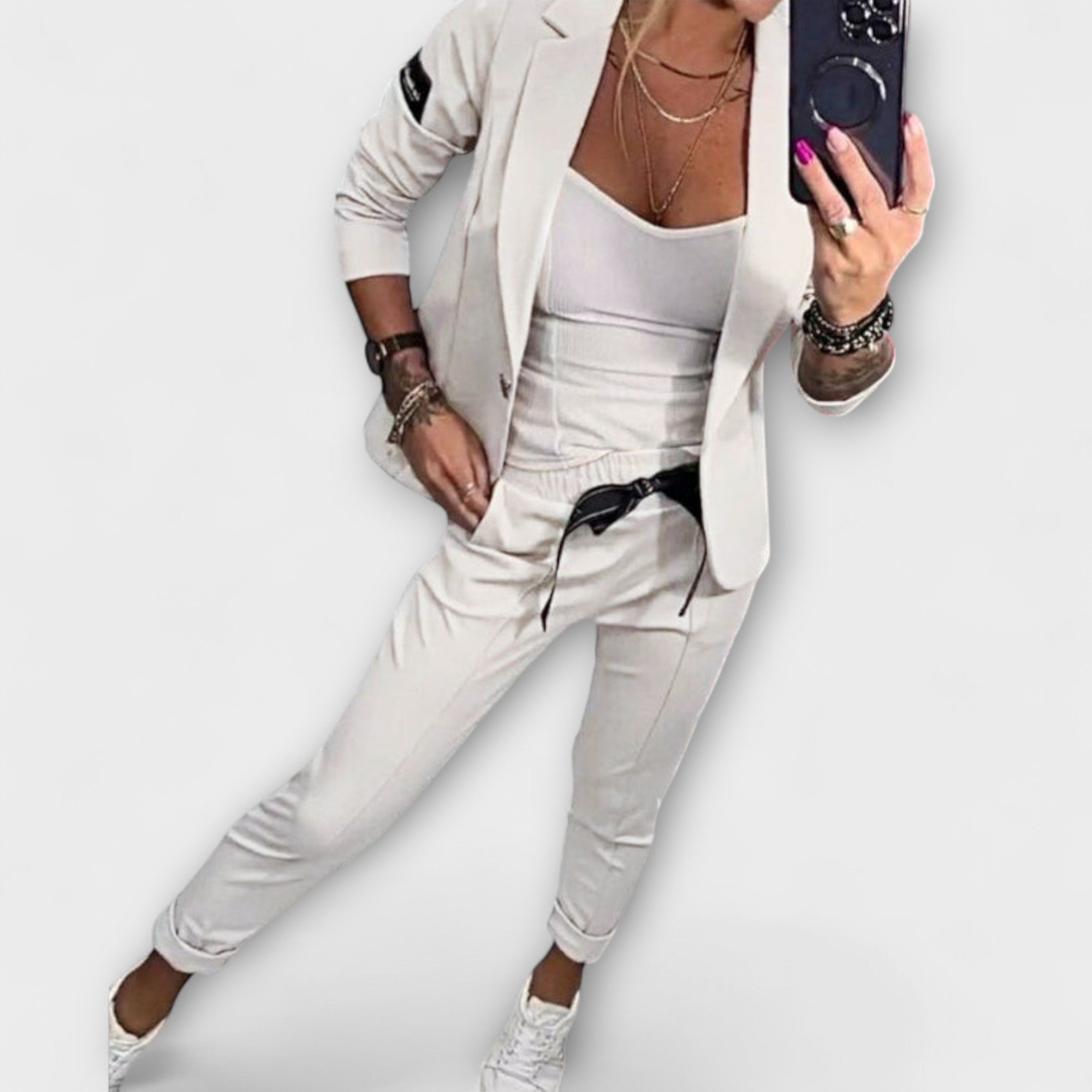Malou - Gecoördineerde set van top, jasje en broek