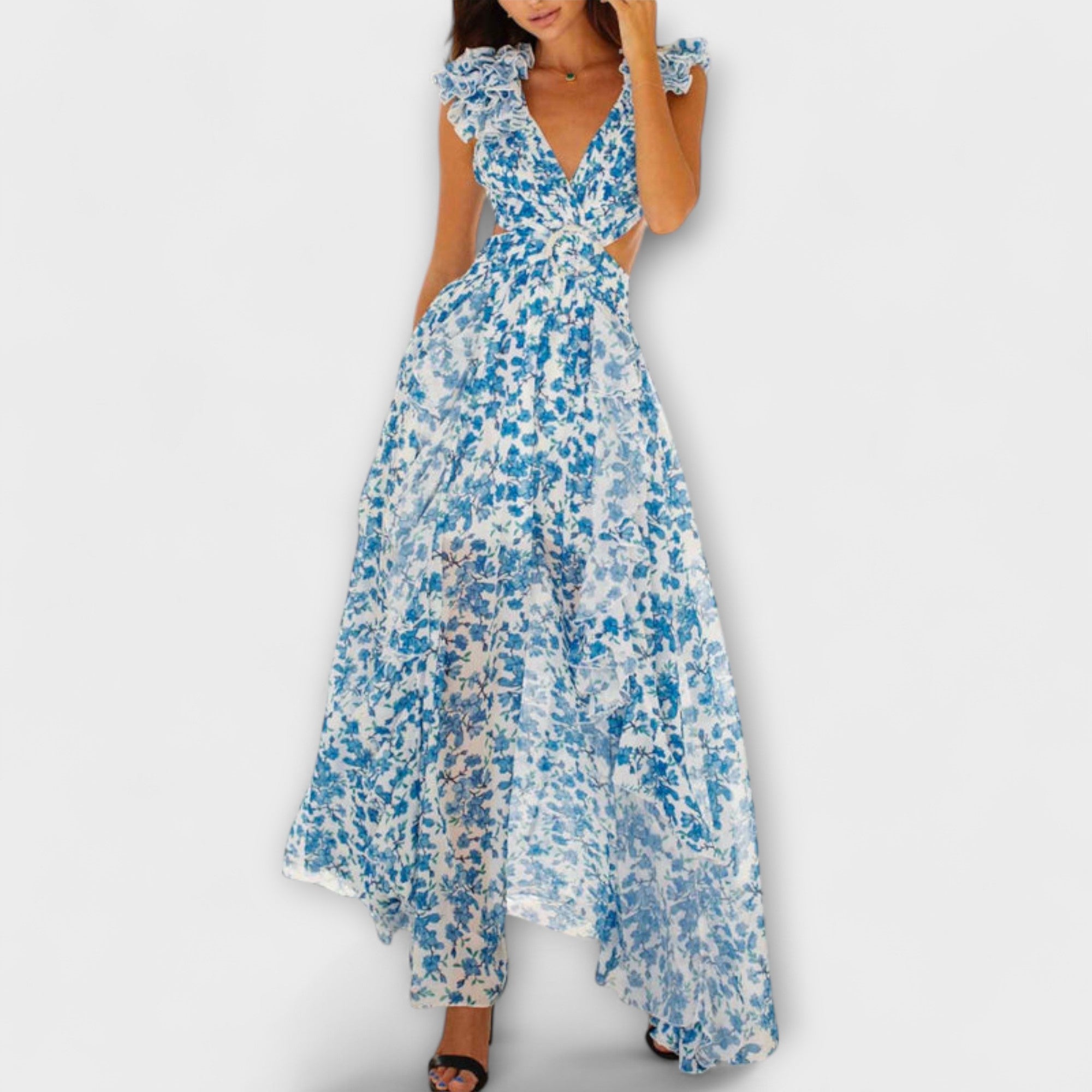 Elin – Maxikleid mit Rüschensaum und Cut-Out-Details