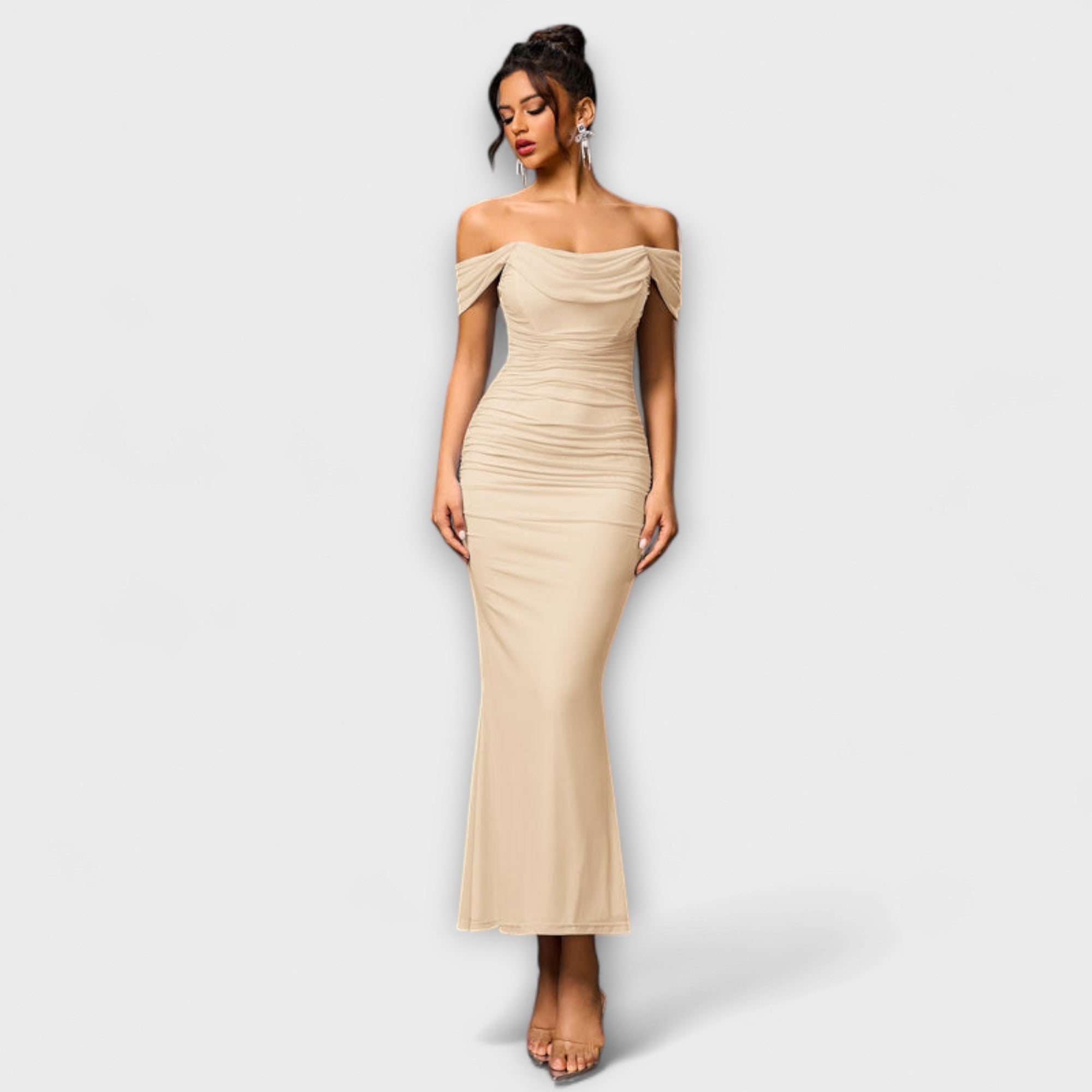 Ione - Off-Shoulder Ruches Bodycon Jurk