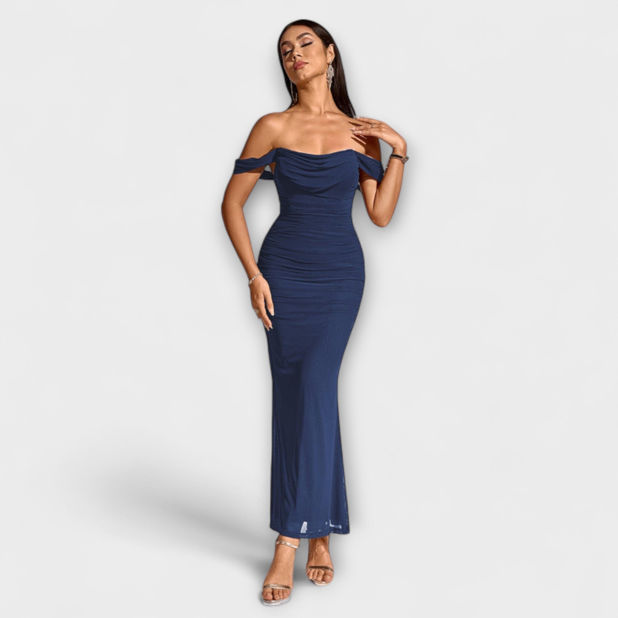 Ione - Off-Shoulder Ruches Bodycon Jurk