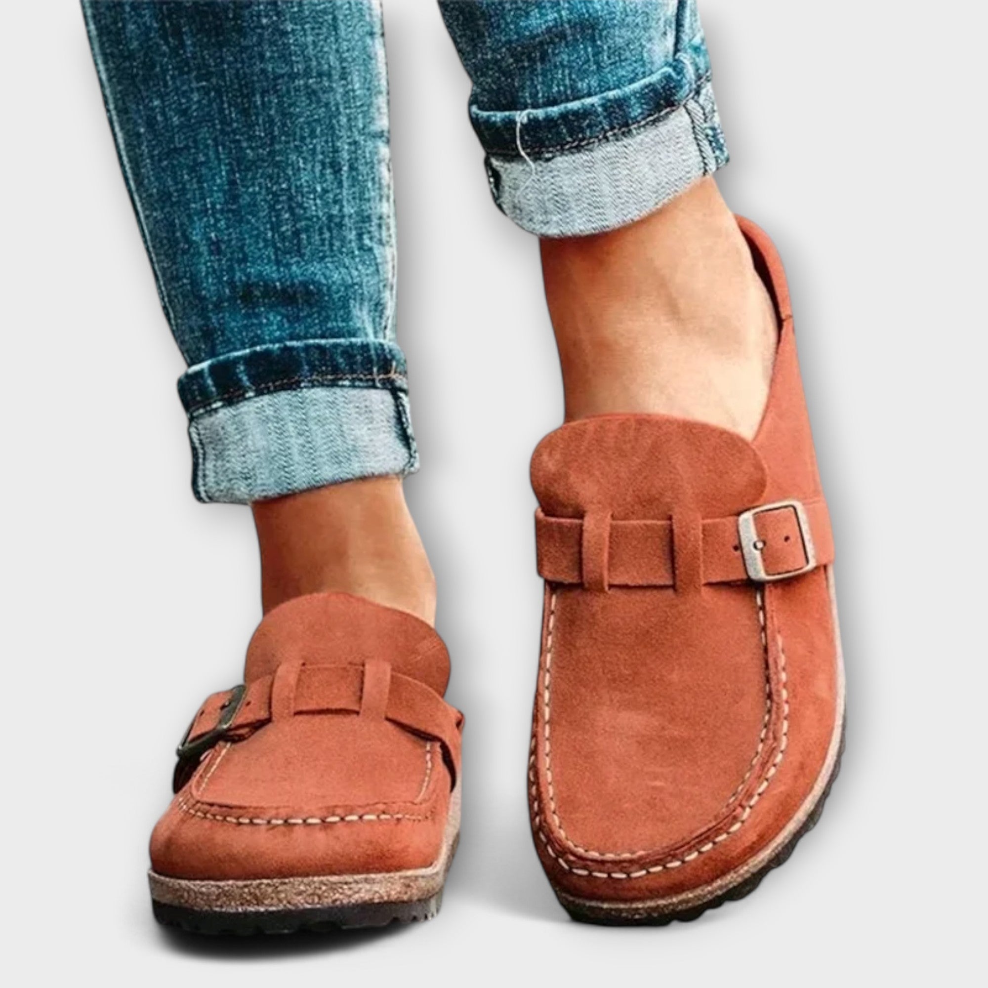 Orthopedische damesmocassins met decoratieve gesp