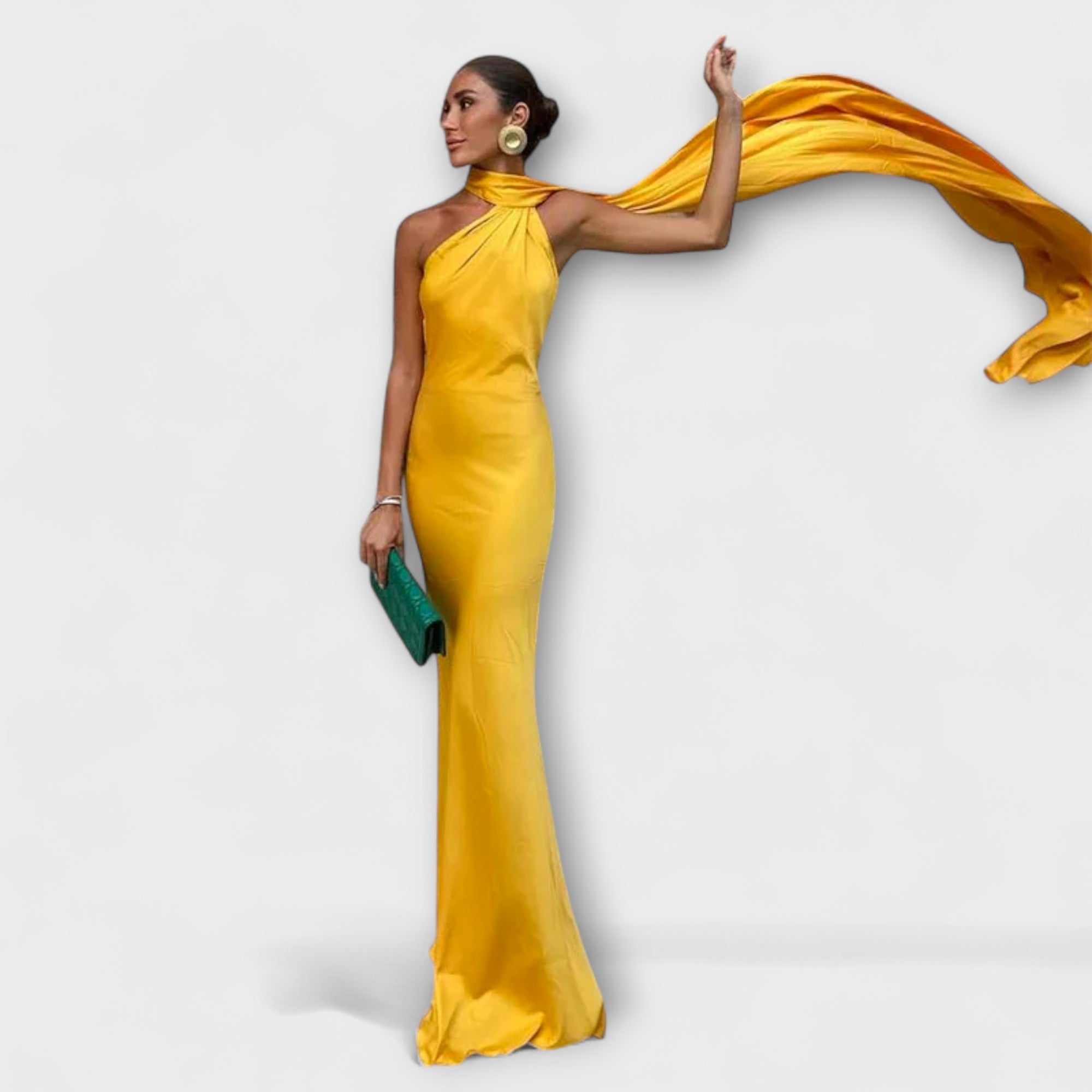 Elegantes, schulterfreies Neckholder-Maxikleid
