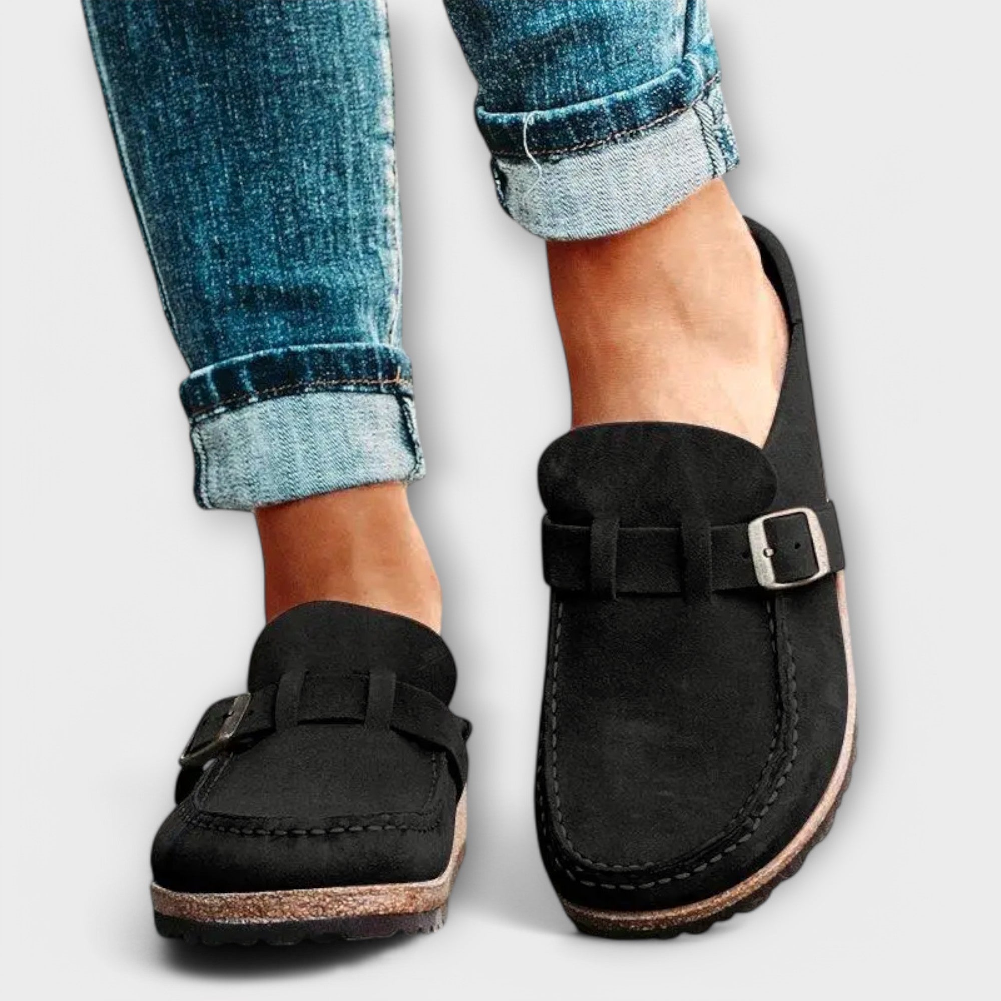 Orthopedische damesmocassins met decoratieve gesp