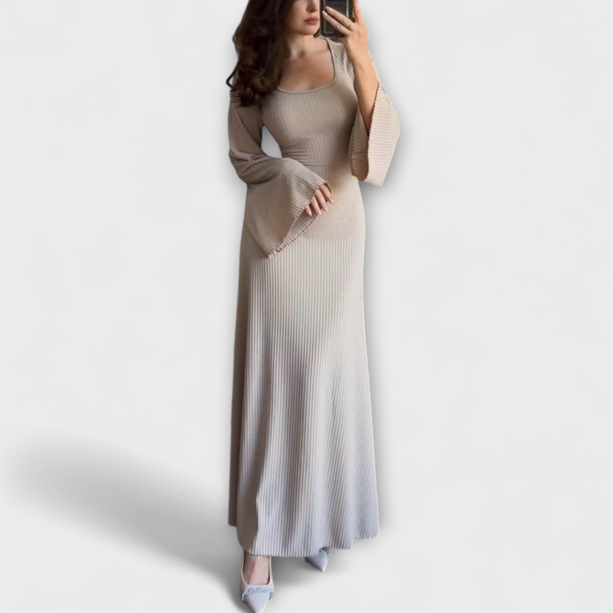 Jocelyn - Chique gebreide jurk met tailledetail