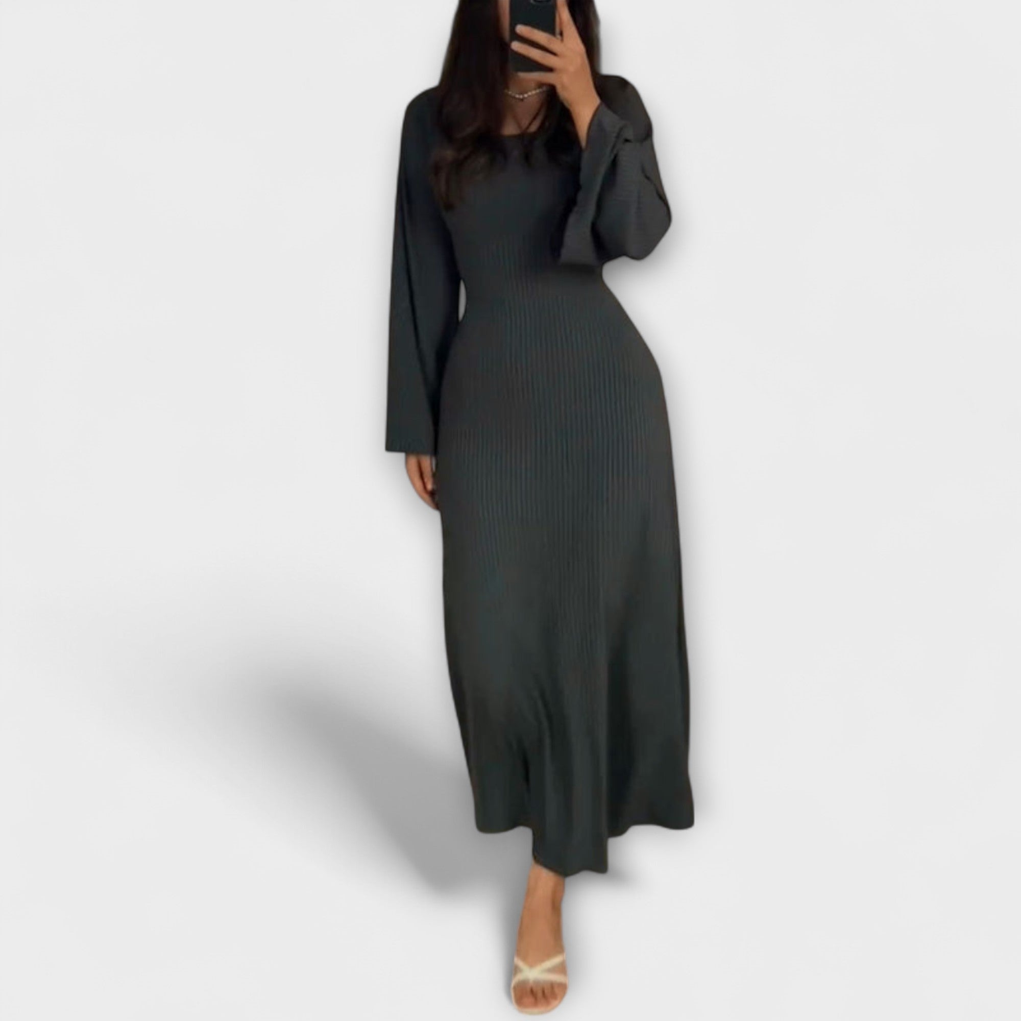 Jocelyn - Chique gebreide jurk met tailledetail