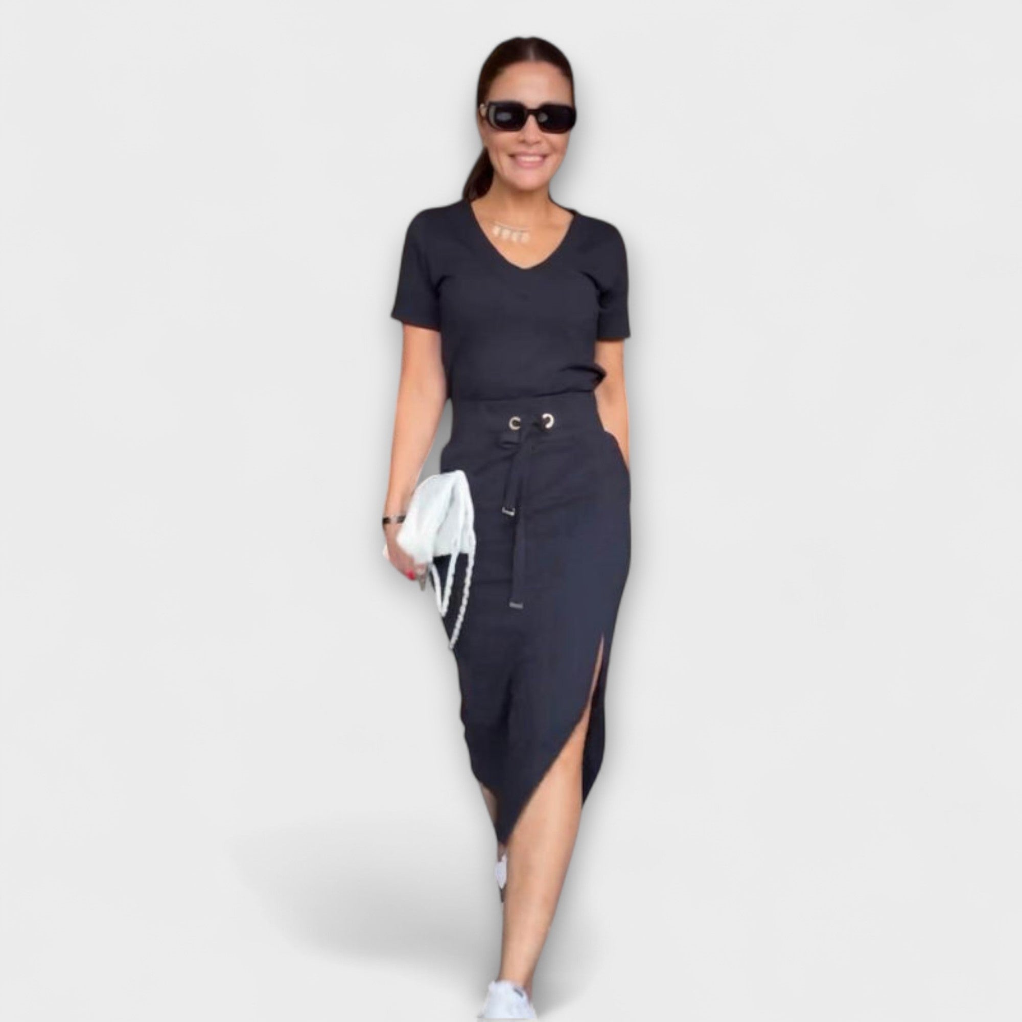 Danielle - Elegante top met V-hals en rok